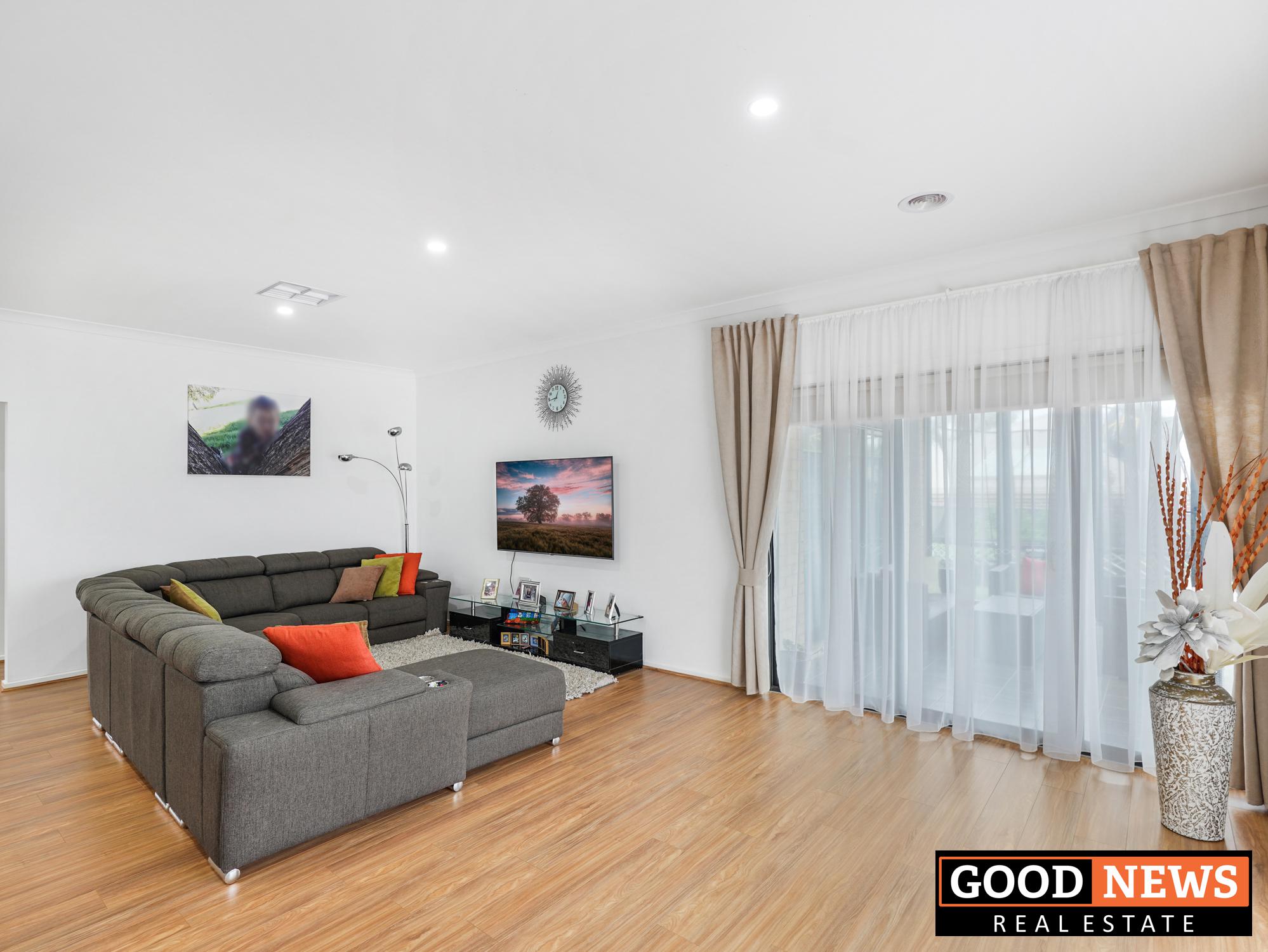 8 Yass Court, MANOR LAKES, VIC 3024 AUS