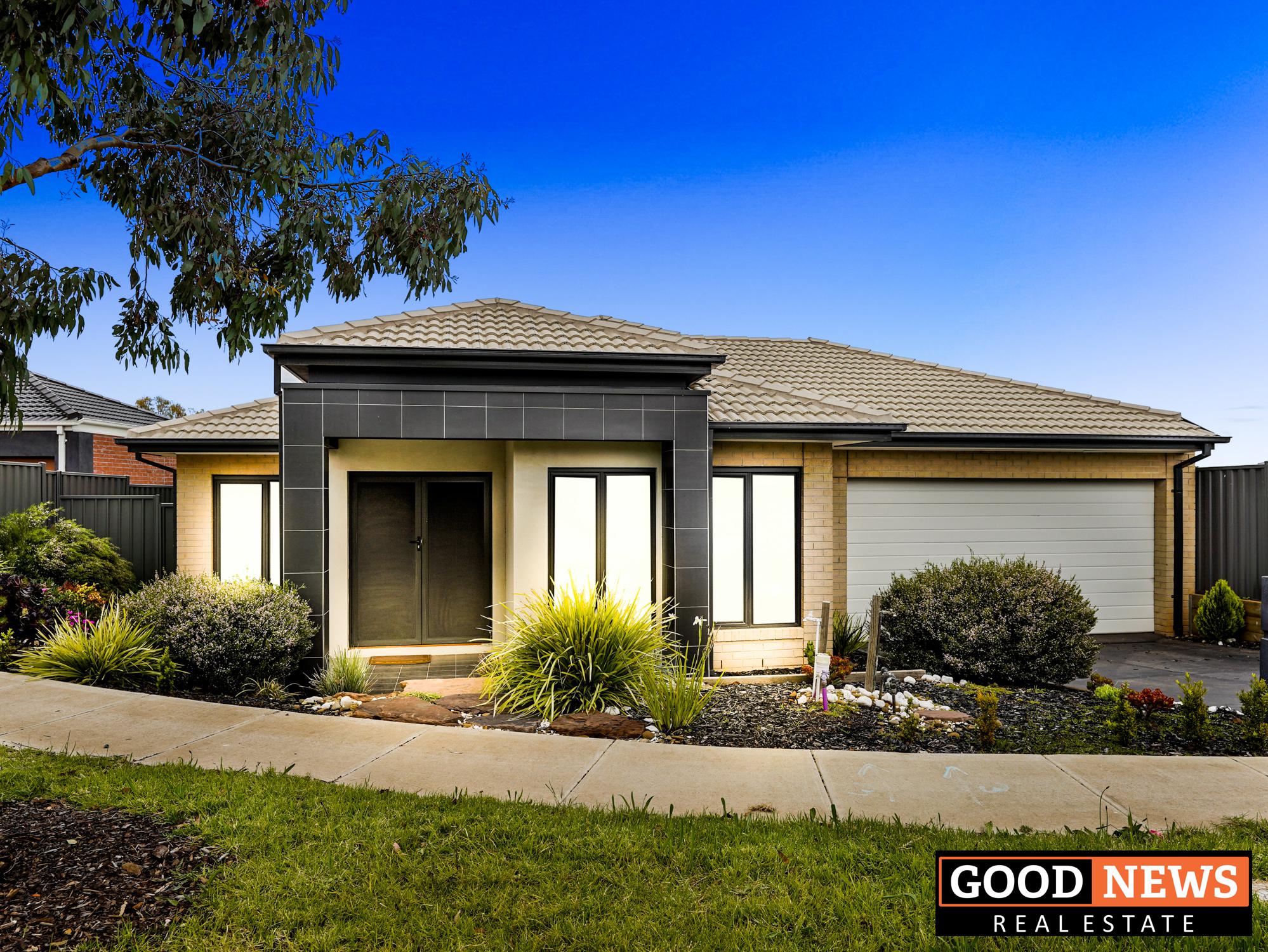 8 Yass Court, MANOR LAKES, VIC 3024 AUS