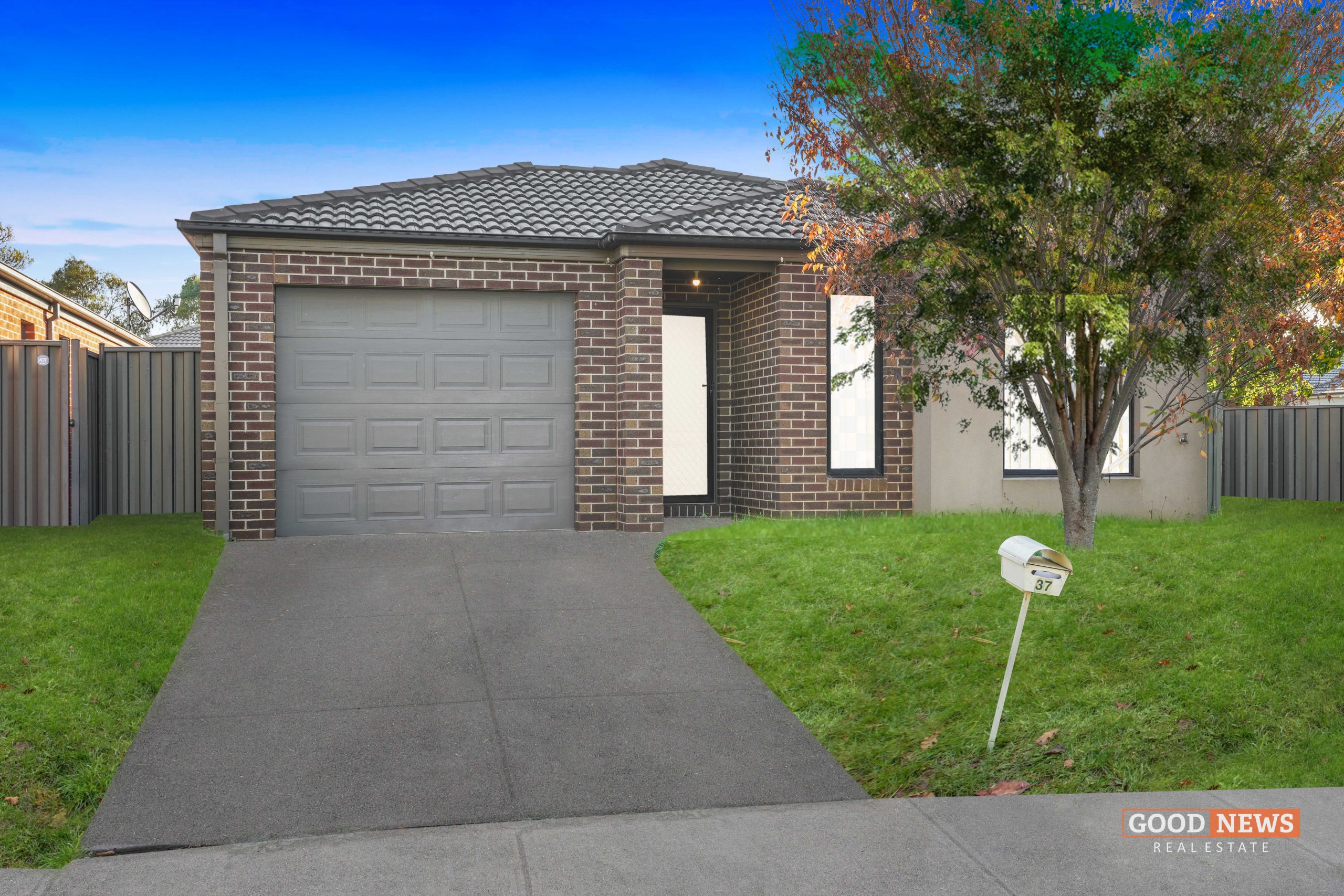 37 Circuit Drive, TRUGANINA, VIC 3029 AUS