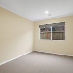 8 Fargo Street, THORNHILL PARK, VIC 3335 AUS