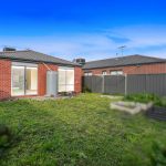 8 Lambertia Crescent, MANOR LAKES, VIC 3024 AUS