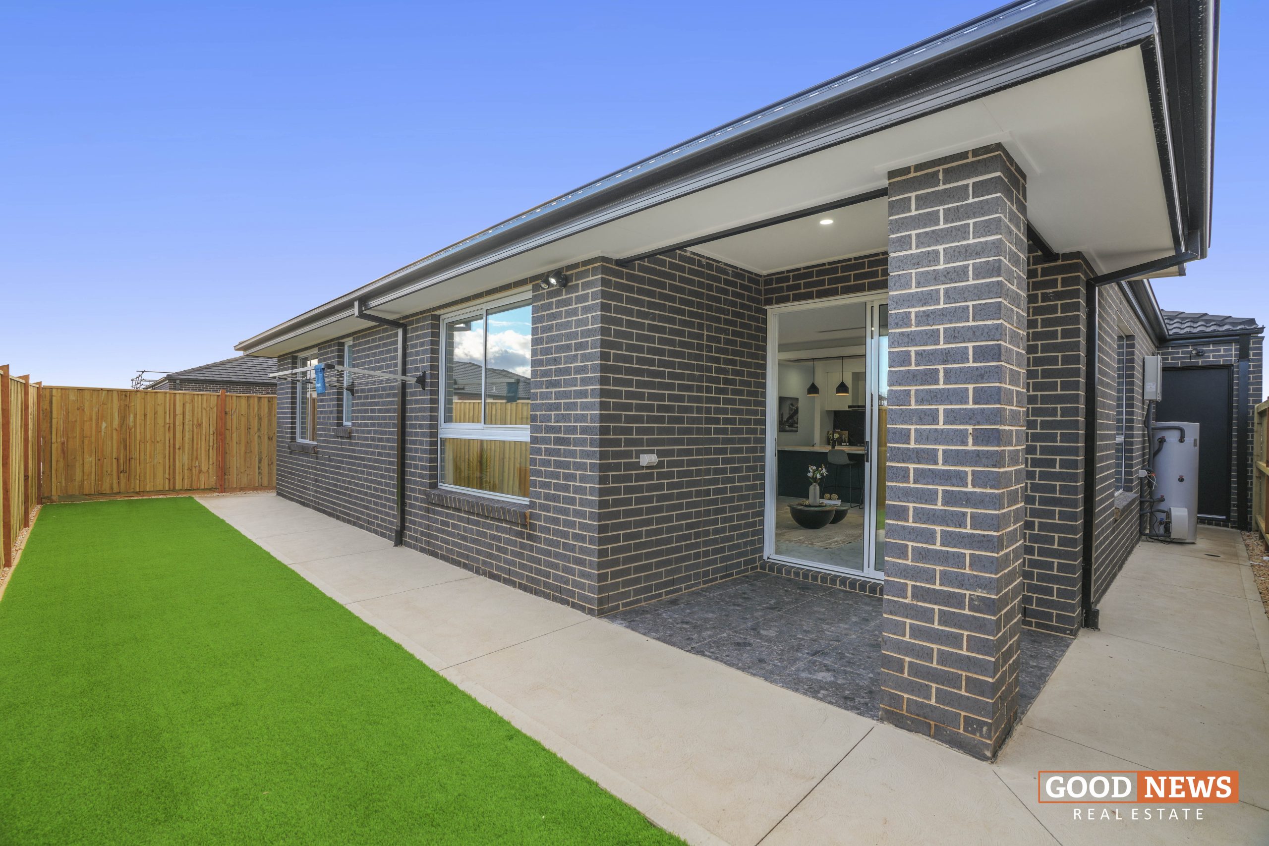 32 Leeward Drive, TARNEIT, VIC 3029 AUS