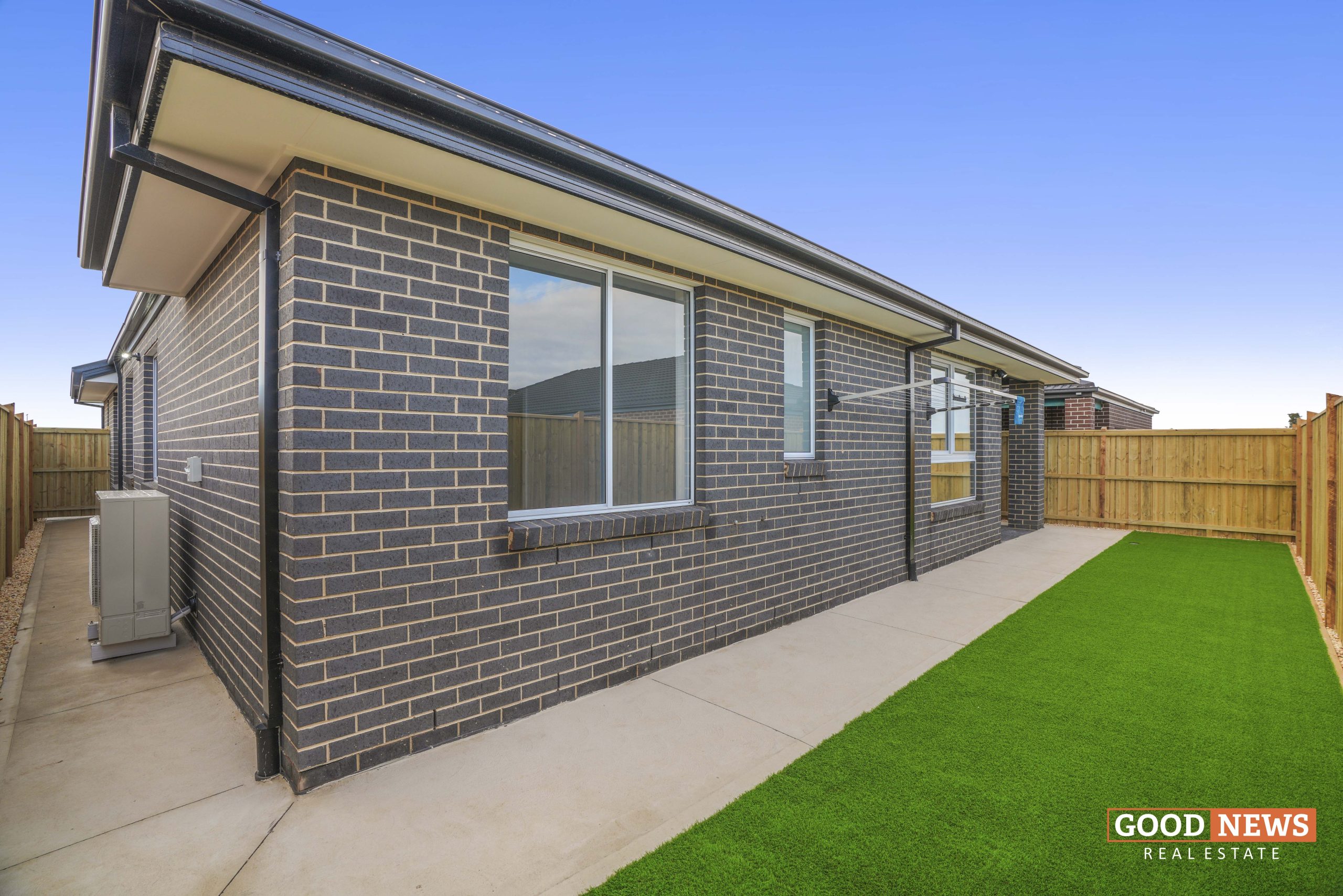 32 Leeward Drive, TARNEIT, VIC 3029 AUS