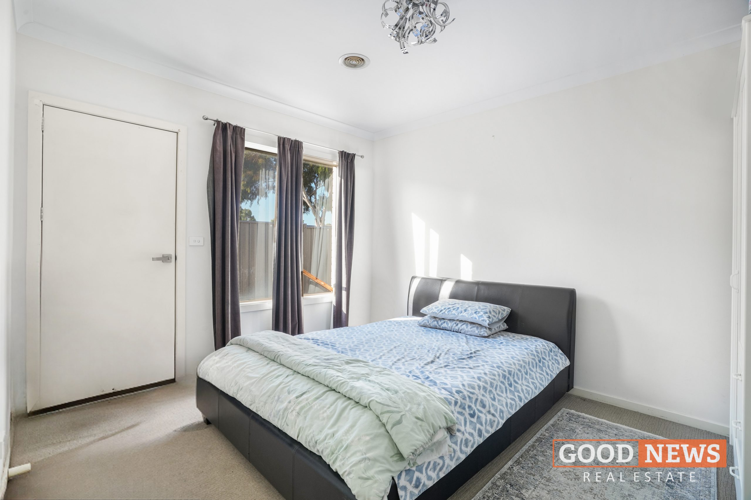 42 Clairview Road, DEER PARK, VIC 3023 AUS