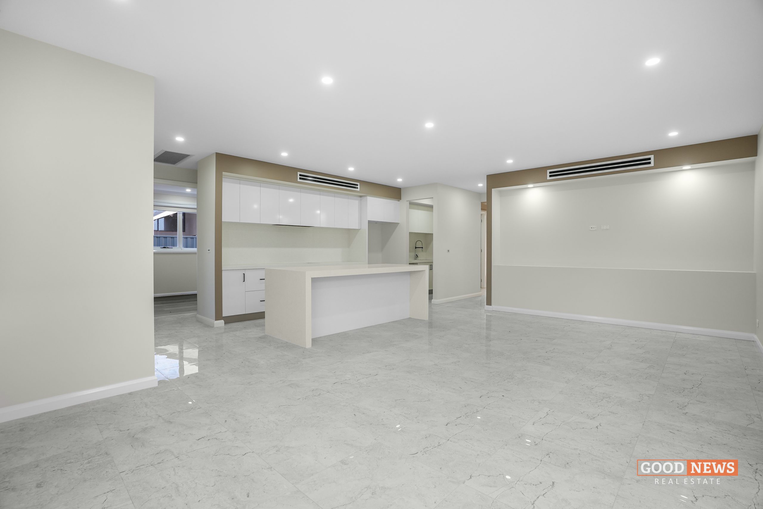 33 Saltaire Drive, STRATHTULLOH, VIC 3338 AUS